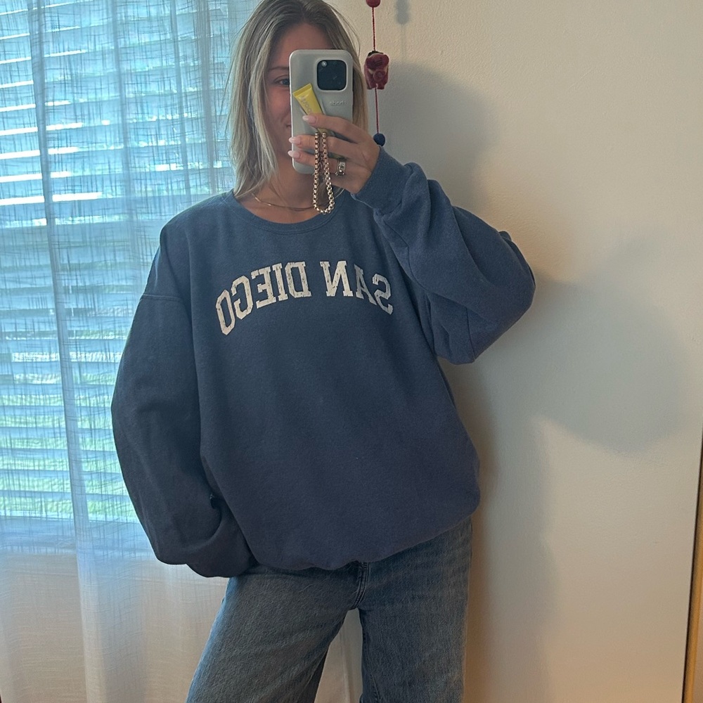 vintage oversized San Diego crewneck